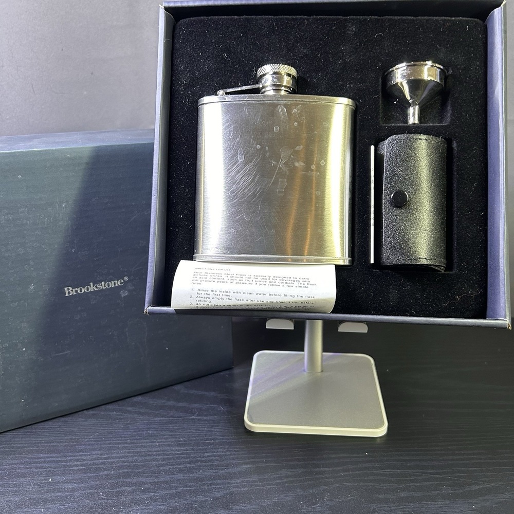 Brookstone Stainless Steel 5oz Pocket Flask+4 Shot Glasses+Funnel Gift Set